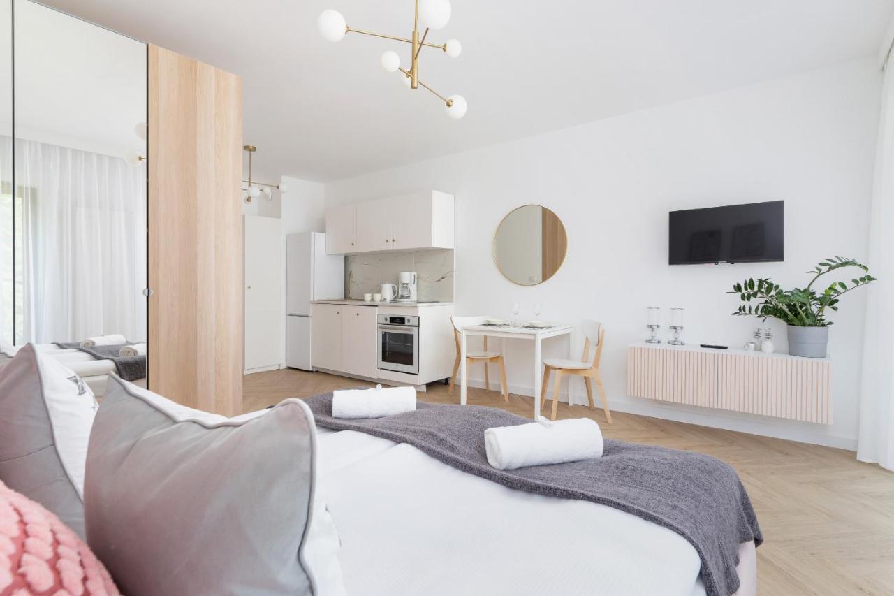 Apartment Ceglana Park Bright Balcony & Parking By Renters Kattowitz