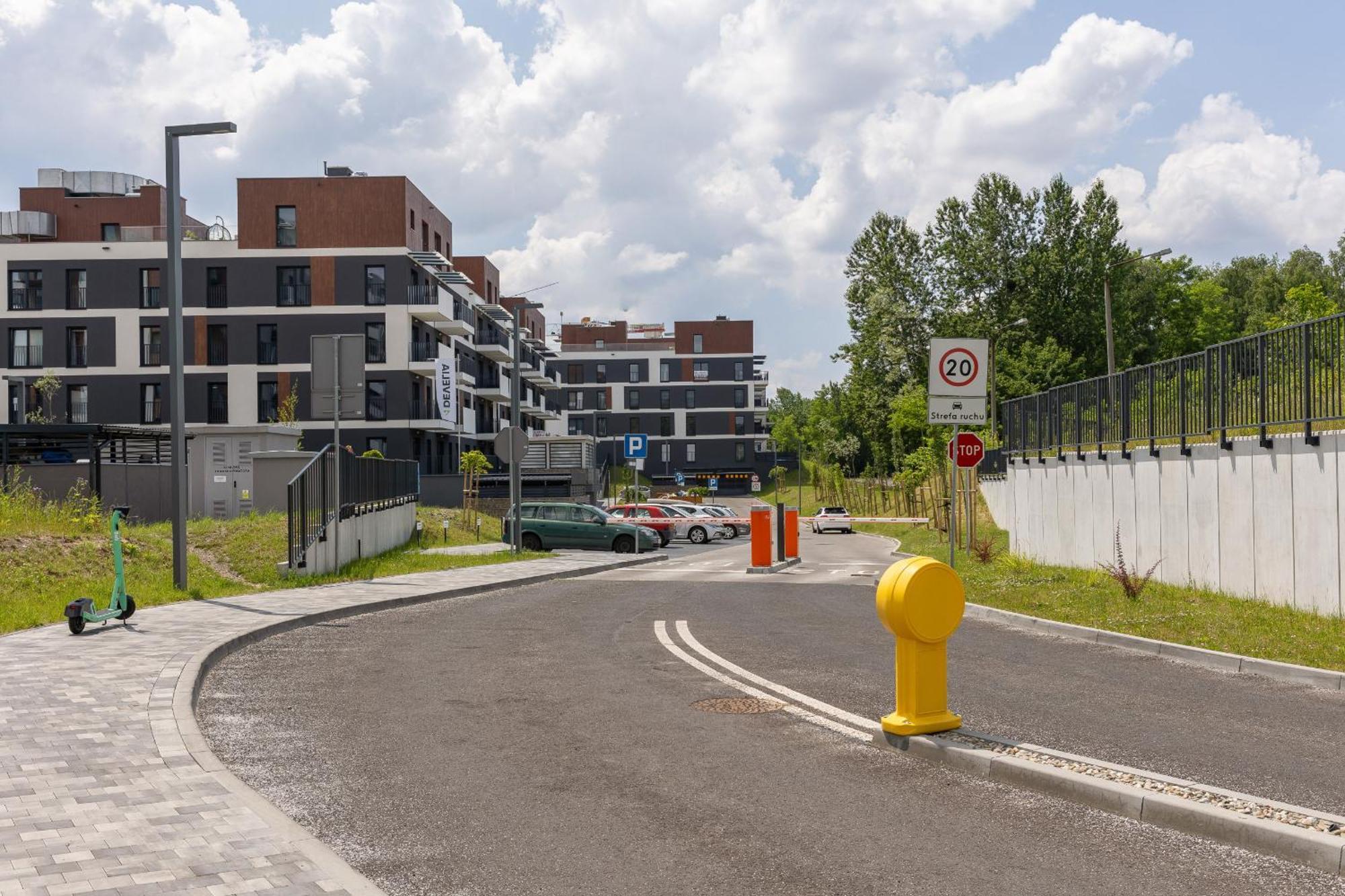 Ceglana Park Bright Balcony & Parking By Renters Kattowitz